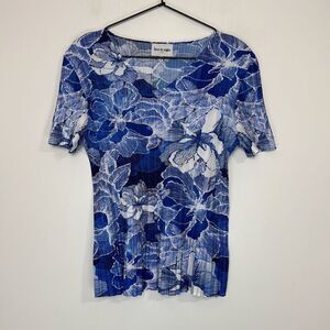 Leo & Ugo Paris Floral Crinkle Top 2